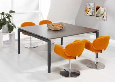 4-leg desk conference table Cube 160x160cm